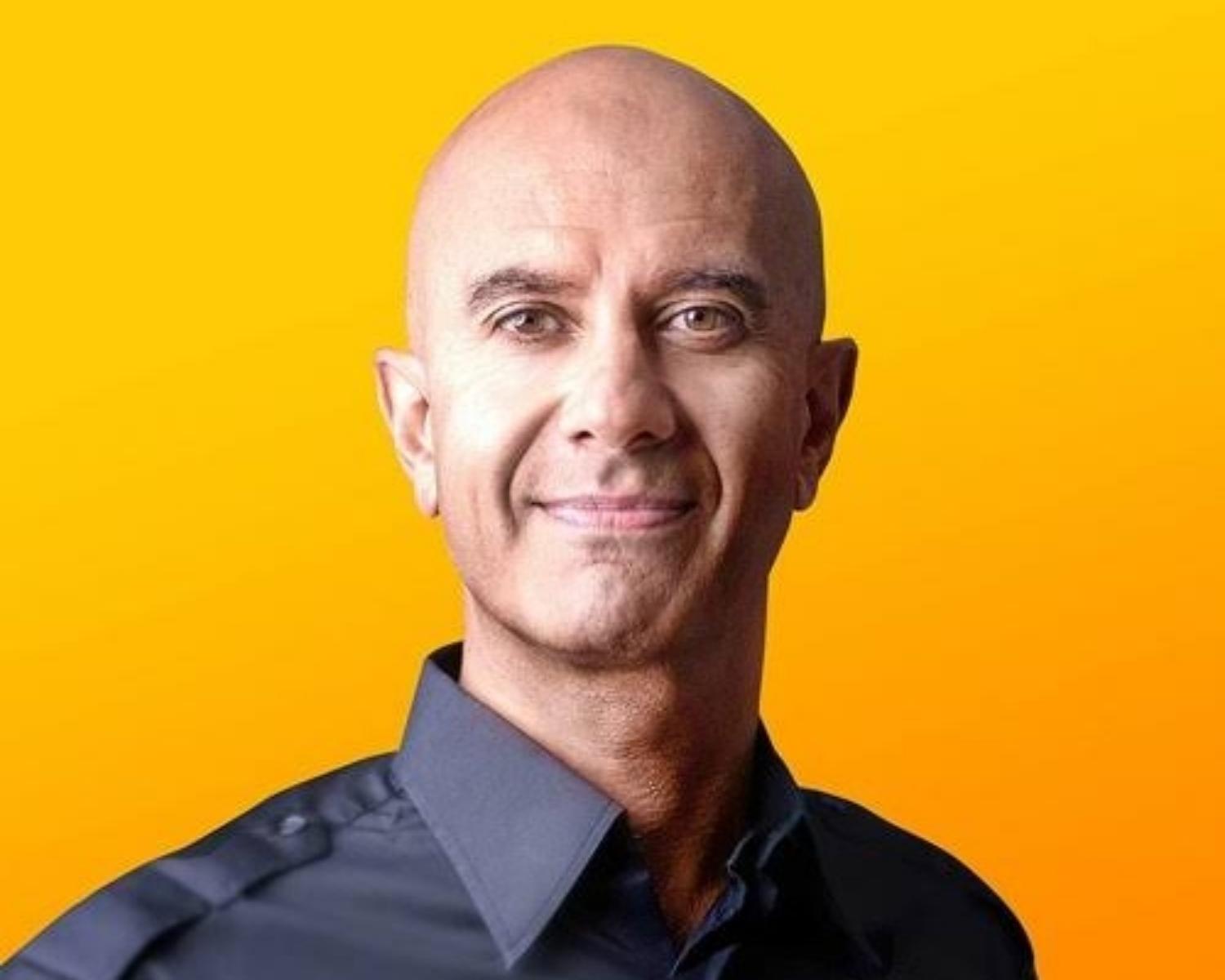 ROBIN SHARMA