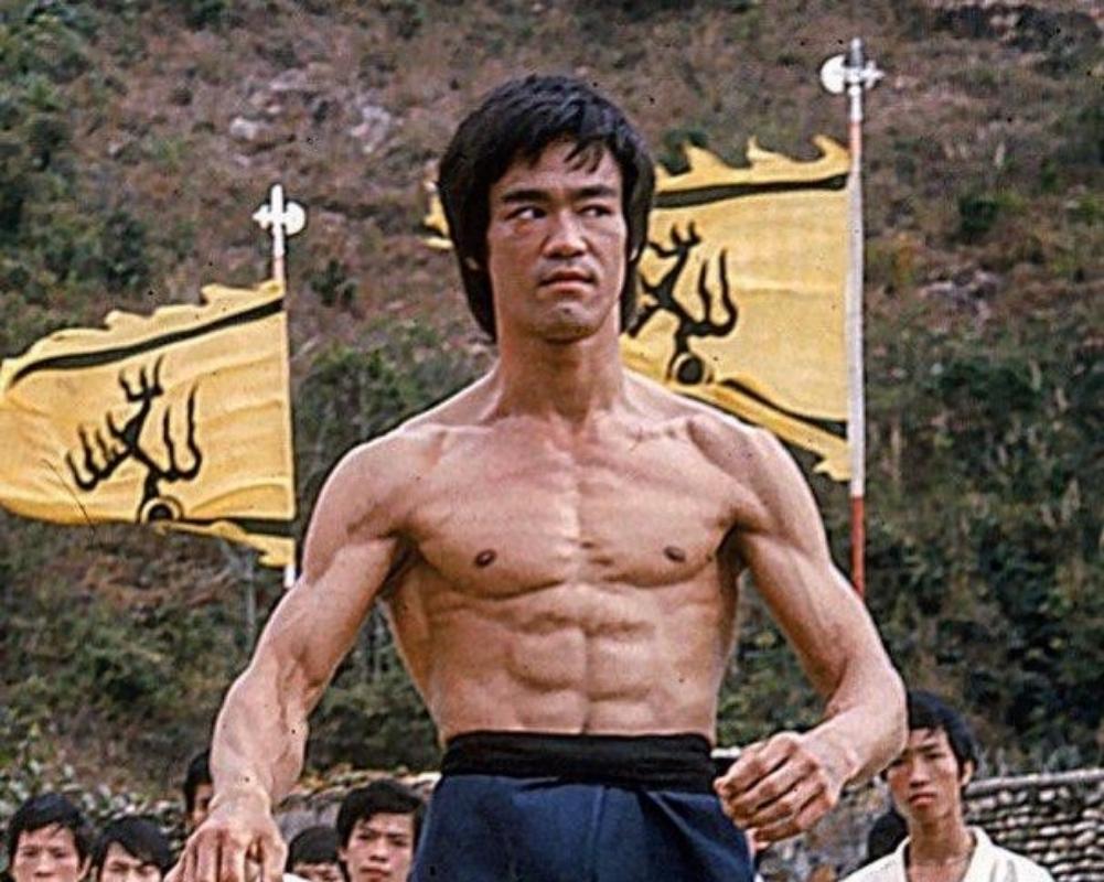 BRUCE LEE