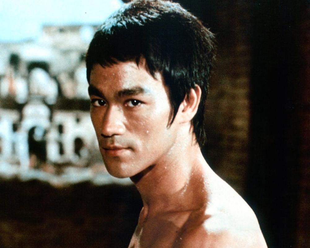 BRUCE LEE