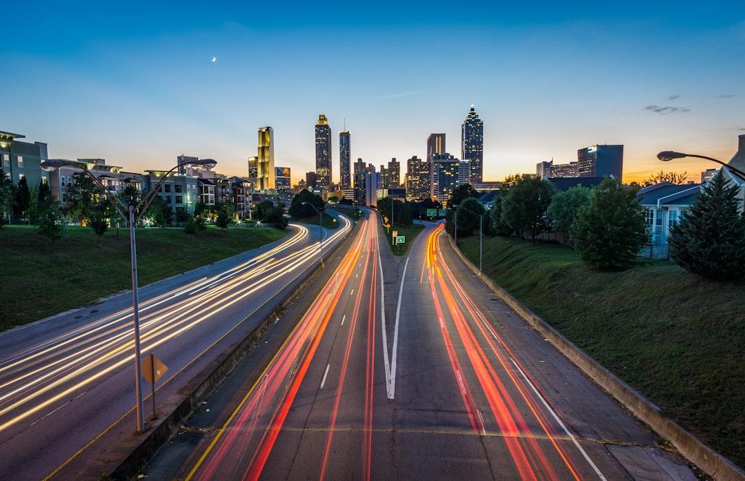 Hydrogen vs Battery: The cost of clean public transport