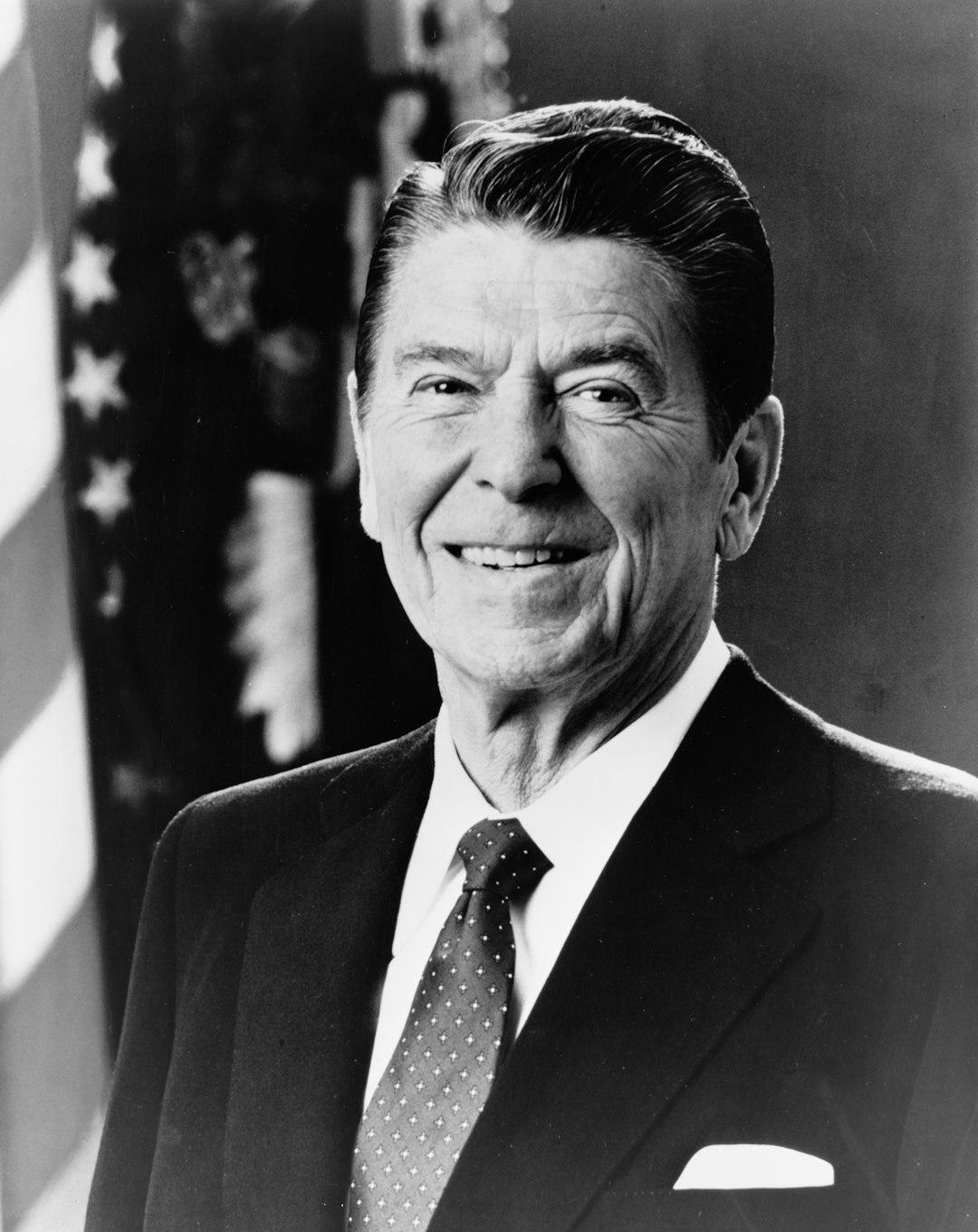 RONALD REAGAN - USA FORMER PRESIDENT