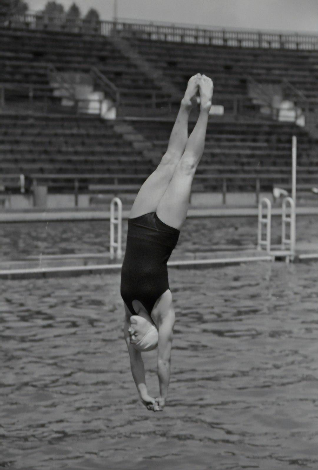 Title: The Physics of Perfect Diving