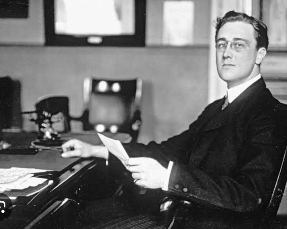 FRANKLIN D. ROOSEVELT, LOOKING FORWARD