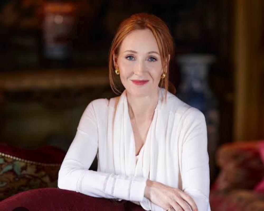  J.K. ROWLING, HARRY POTTER AND THE CHAMBER OF SECRETS