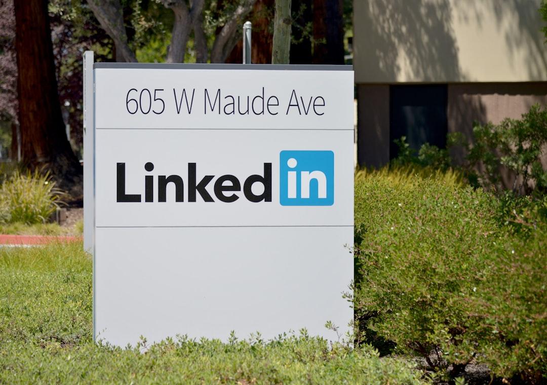 Using LinkedIn the Right Way