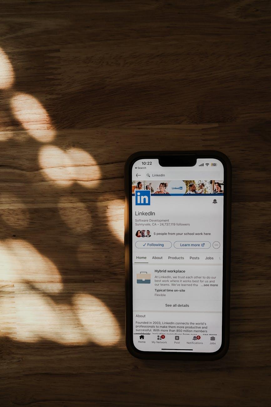 5️⃣ Connect with People Before They Post a Job