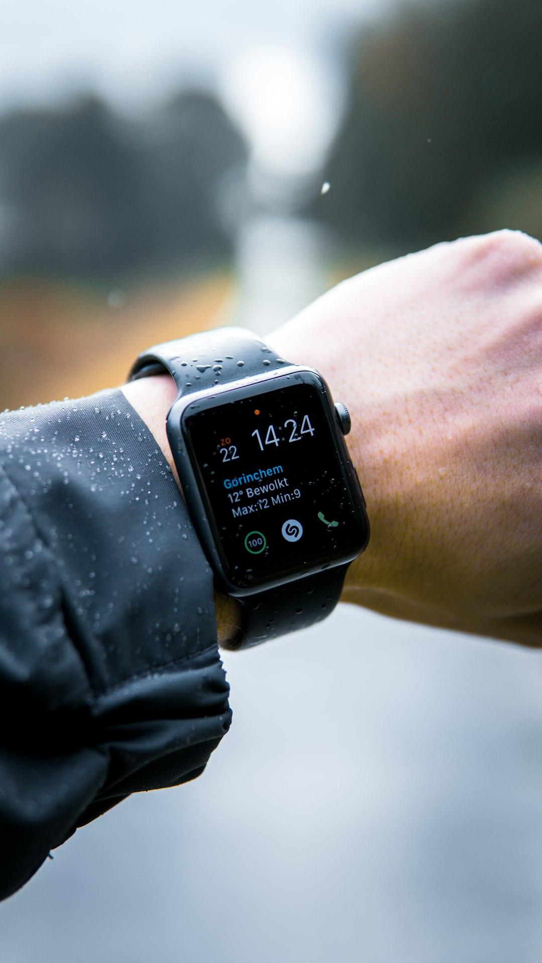 Habit 4 — Habit Tracking & Wearables (Key Takeaways)