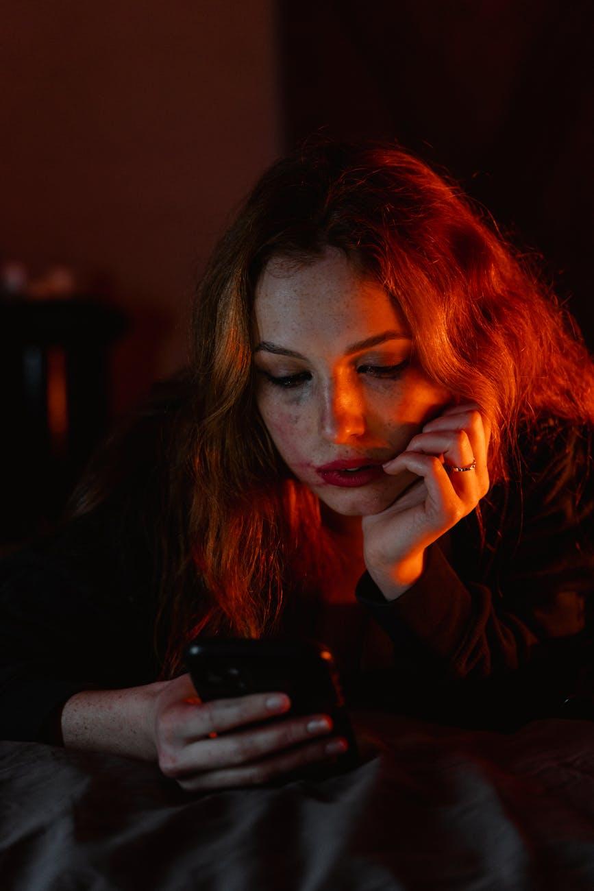 How Our Feelings Shape Our Thoughts
